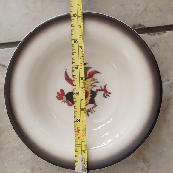 Lot of 5 Metlox California Poppytrail Red Rooster Salad Plates and Dessert Bowls - Picture 12 of 15